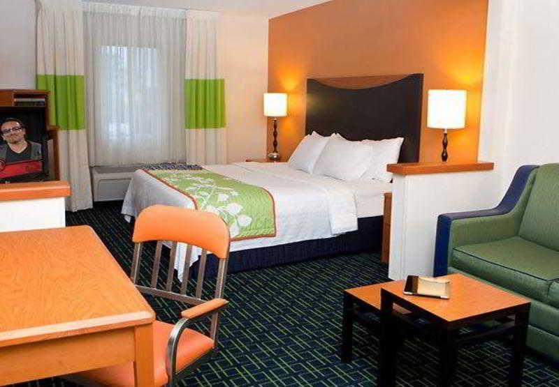 Fairfield Inn & Suites Youngstown Boardman Poland Habitación foto